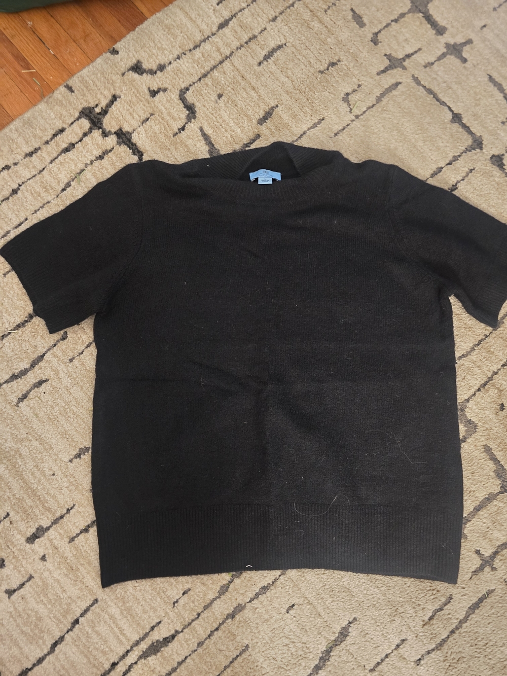 CeCe Black Crewneck Short-Sleeve Men's Sweater